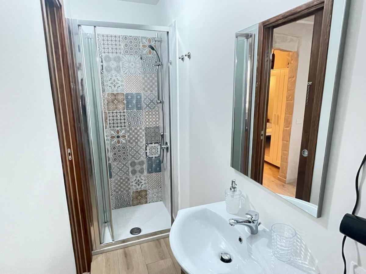 Trevisani Central Station Apartment Bari Exterior foto